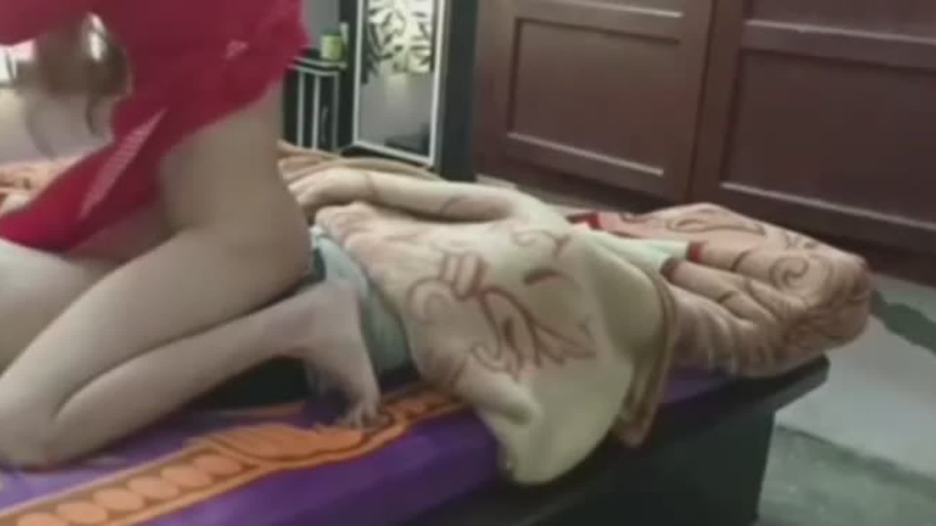 Desi Couple Ka Bedroom Mein Jabardast Chudai Khel