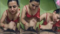 Dost Ke Bathroom Me Red Bra Wali GF Ke Chehre Pe Lund Ka Pani Nikala